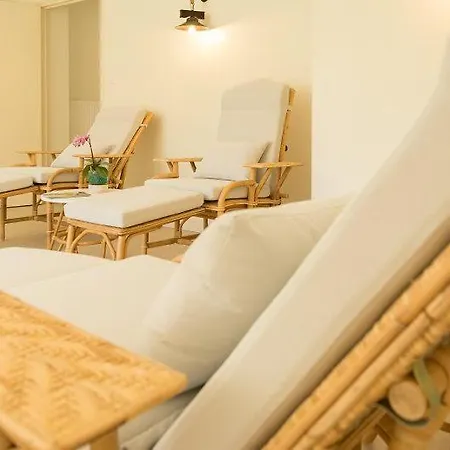 Отель Haras De La Potardiere 3*