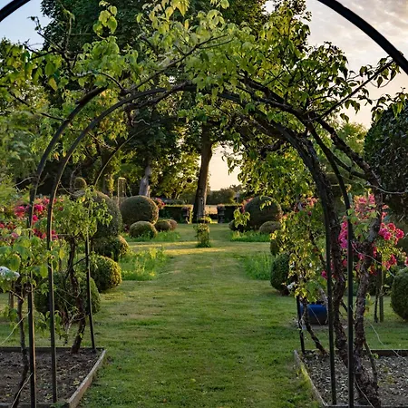 Haras De La Potardiere Crosmieres